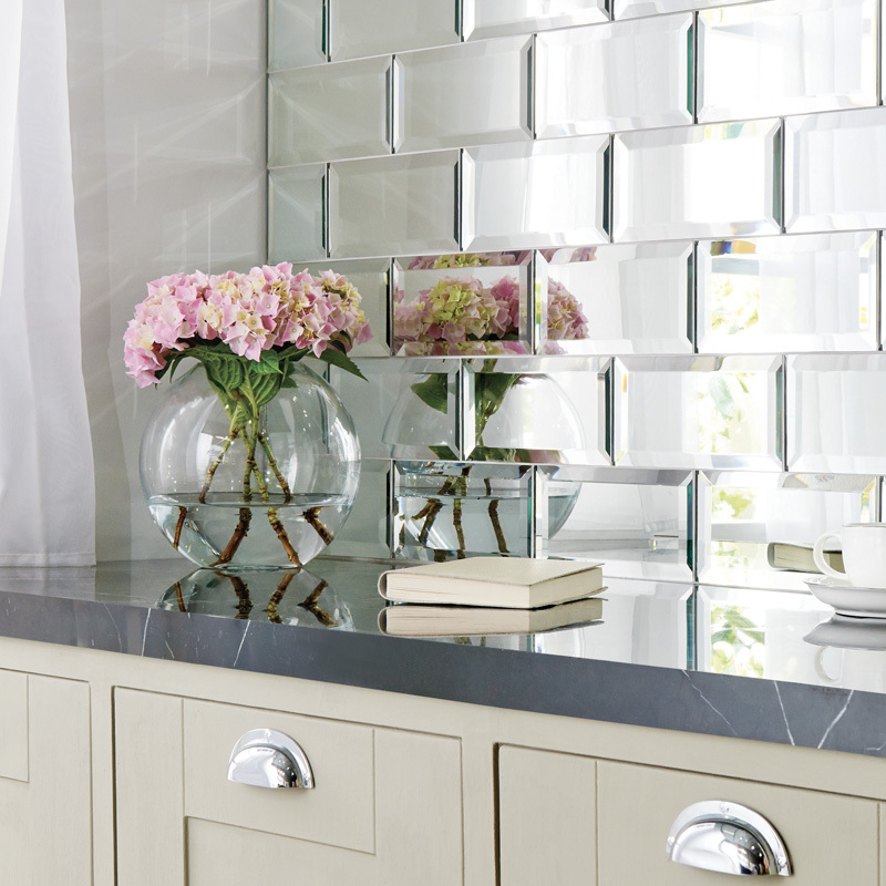 С фацетной плиткой